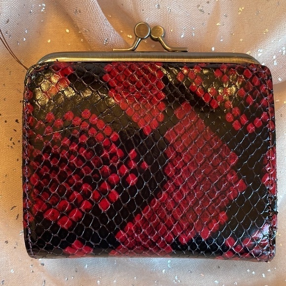 Brand New Patricia Nash Italian Python Genuine Leather Berry Red Astor Wallet - Picture 5 of 16